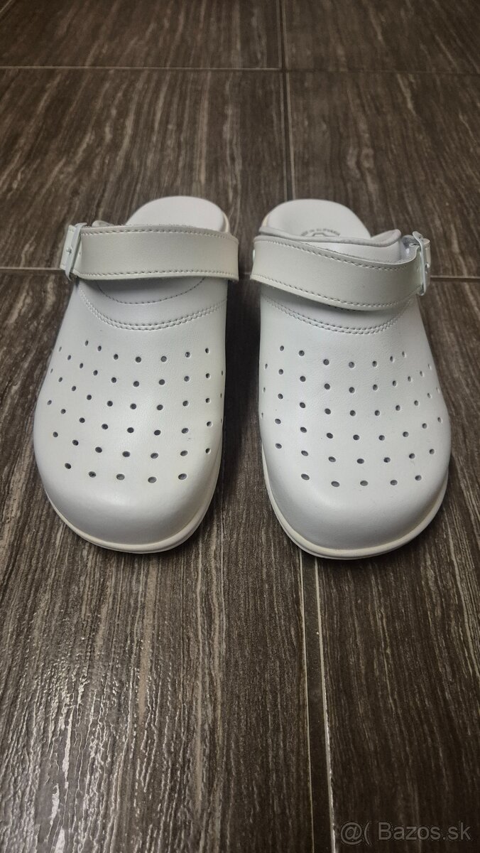 Predám nové biele zdravotnícke topánky - 3