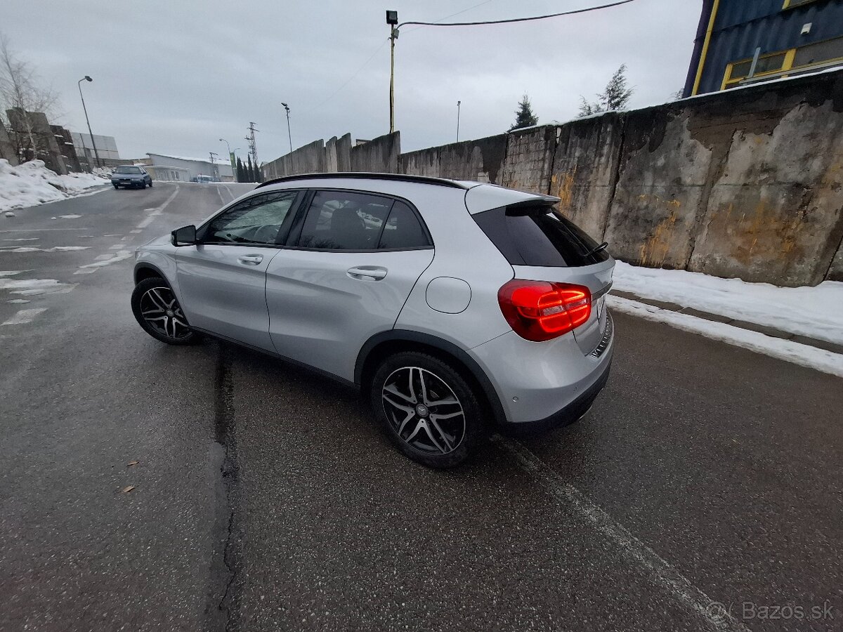 Mercedes-Benz GLA-Klasse GLA 250 4matic - 3
