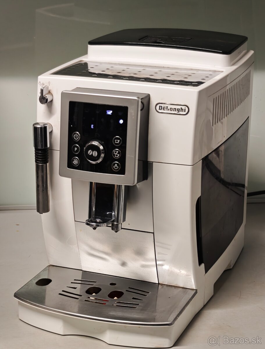 Predám plnoautomatický kávovar De'Longhi Magnifica S - 3