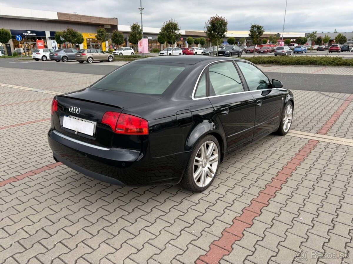 Audi A4 1.6i 75kw klima - 3