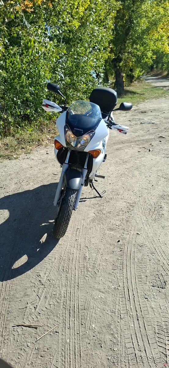 Honda Varadero 125 - 3