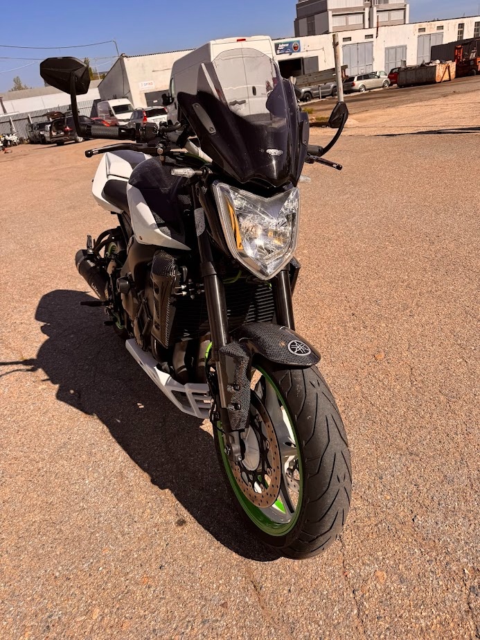 2009 FZ1-NA YAMAHA ABS CARBON LEO VINCE naj. 25000 nová STK - 3