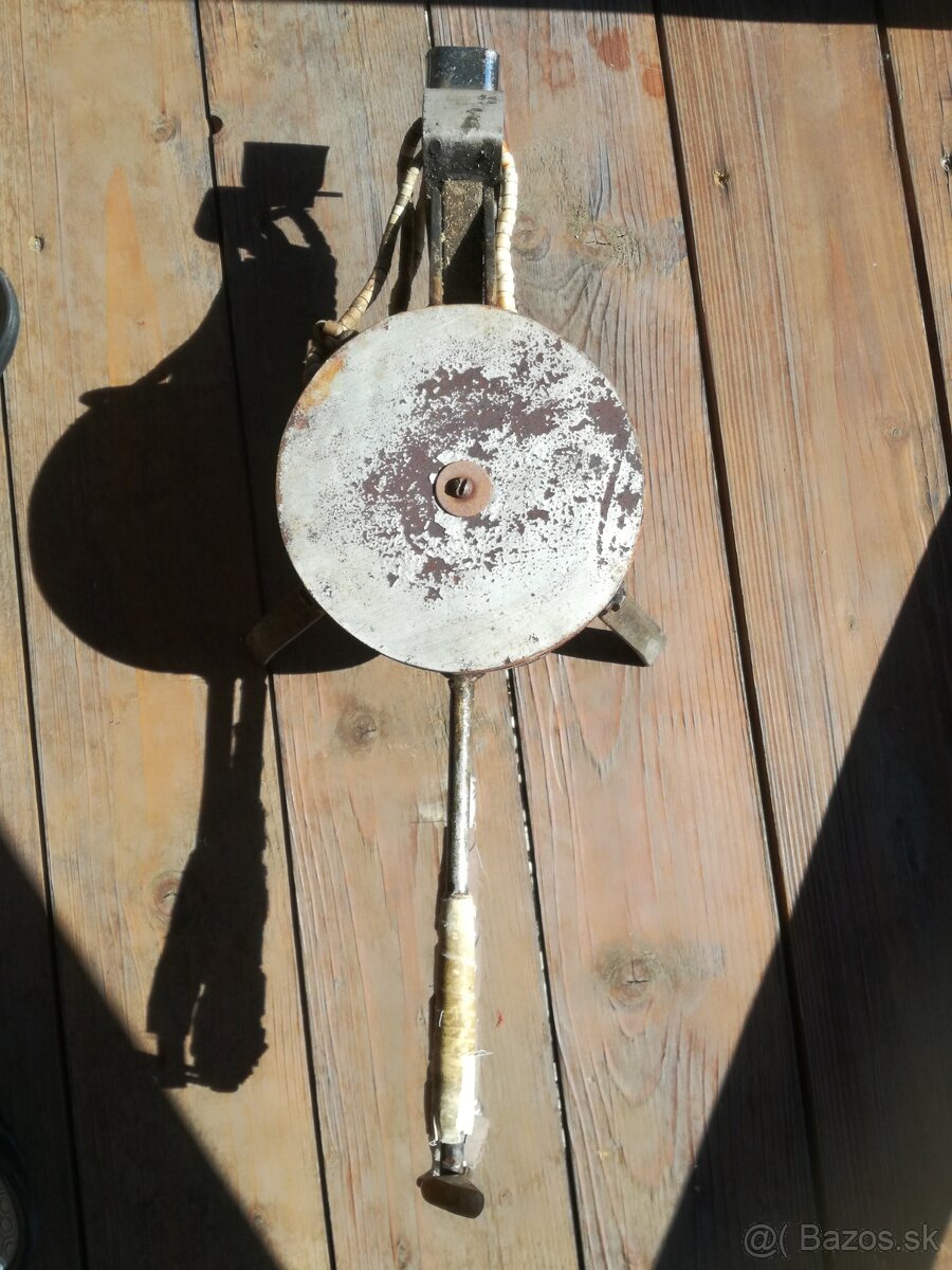 Dva elektricke oblatkovace na 220V - 3