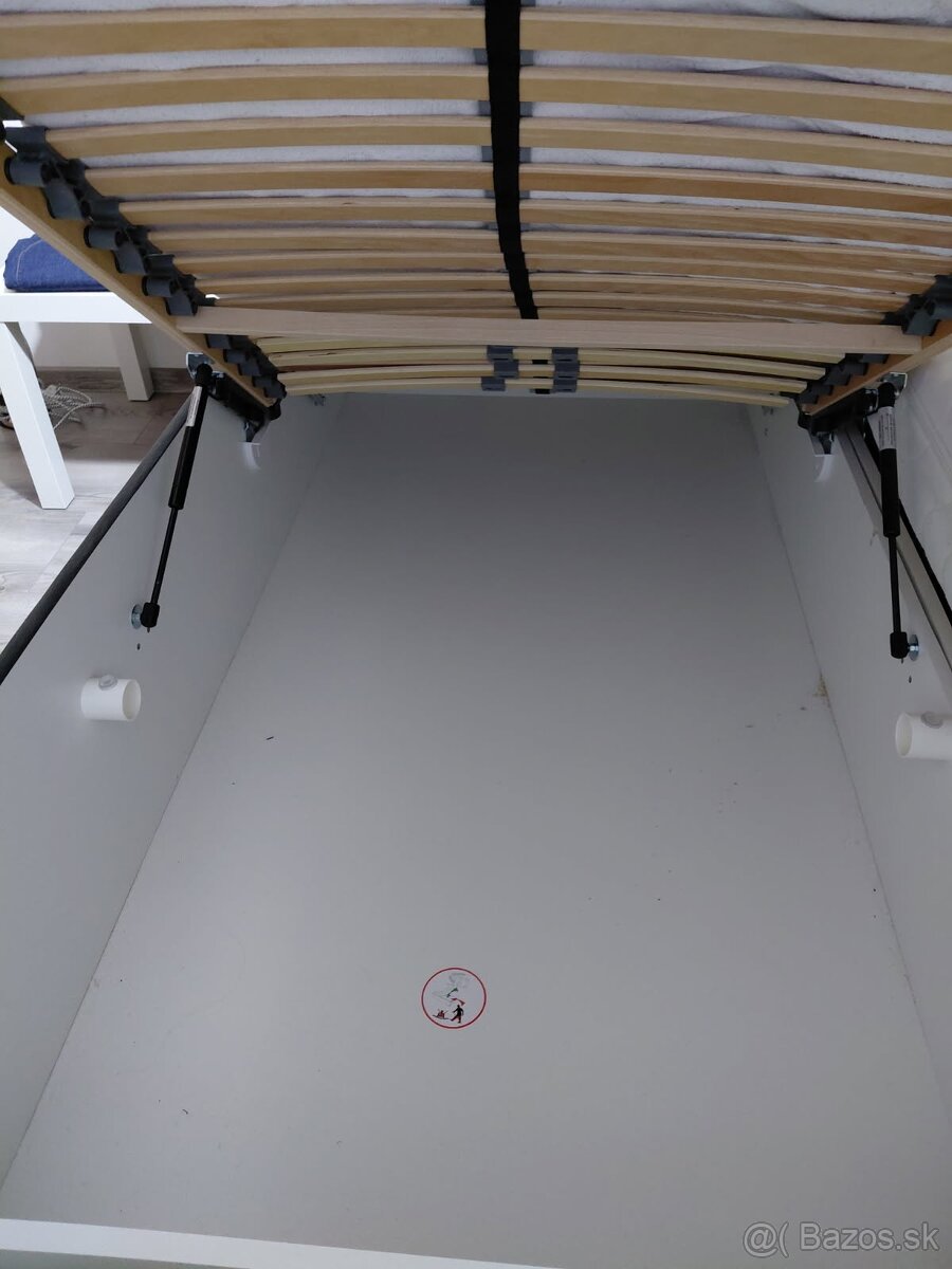 Manželská postel 180 x 200 - 3