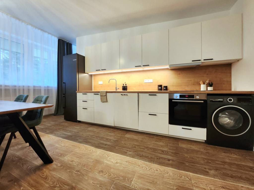 ASSENZIO - PRENÁJOM - 2-IBZOVÝ BYT - 53 m2 - DOLNÁ ULICA - S - 3