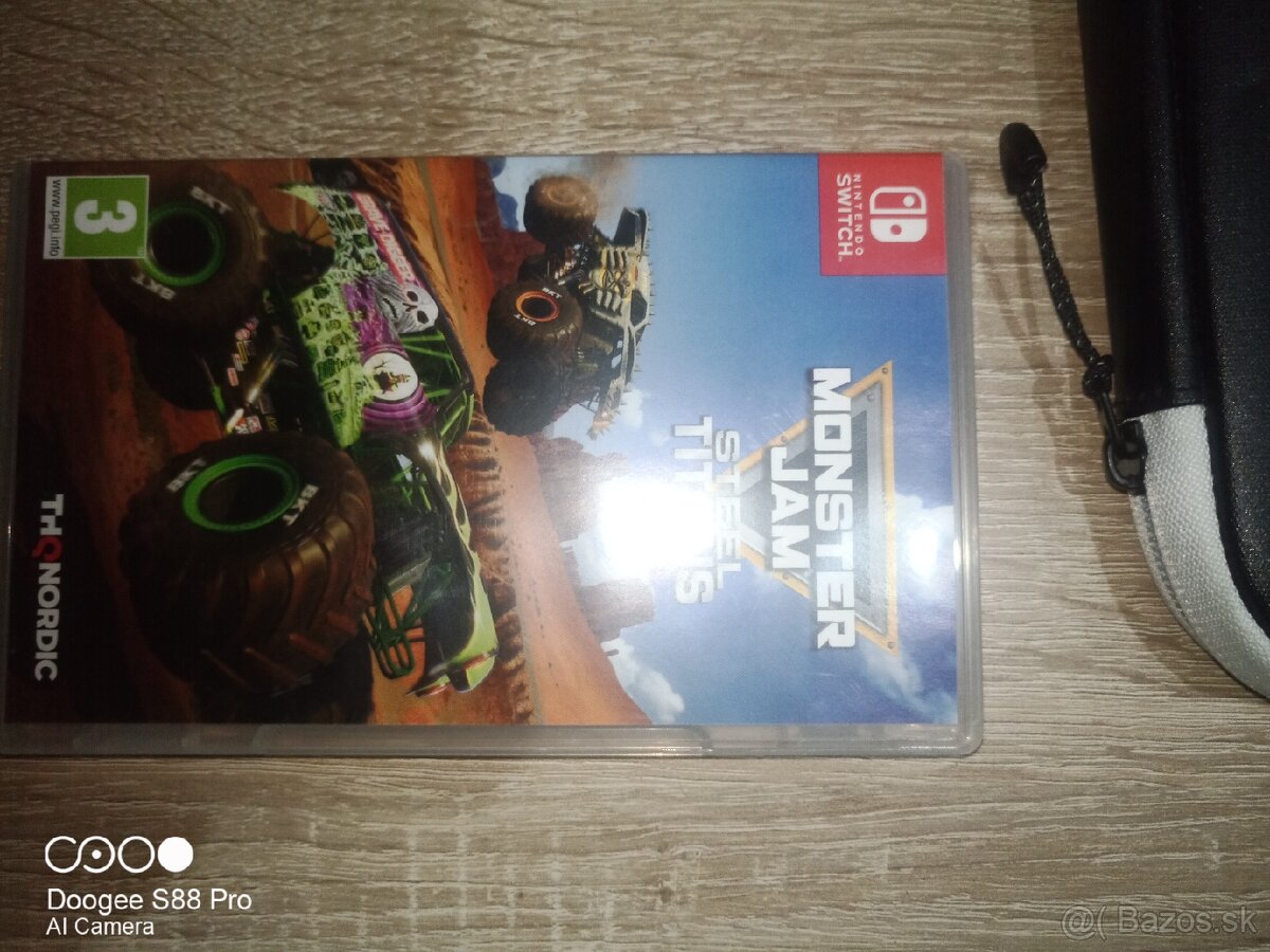Obal na nintendo switch plus dve hry - 3