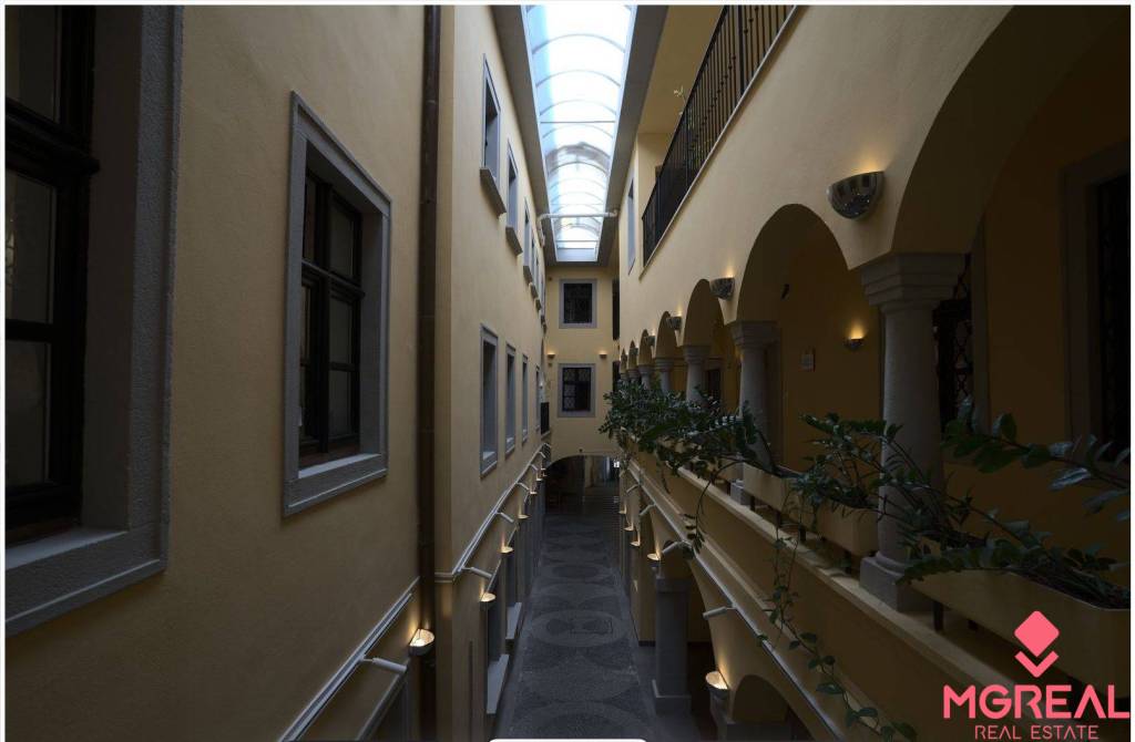 Kancelárske priestory 42m2, pešia zóna, Staré Mesto - 3