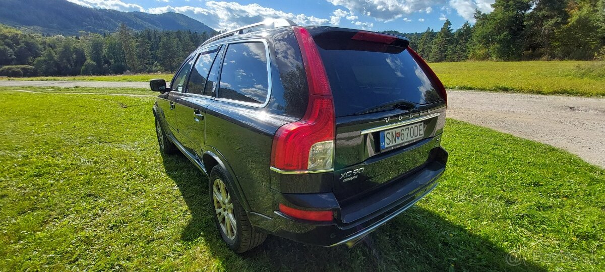Predám Volvo XC90 Executive 7 miestne - 3