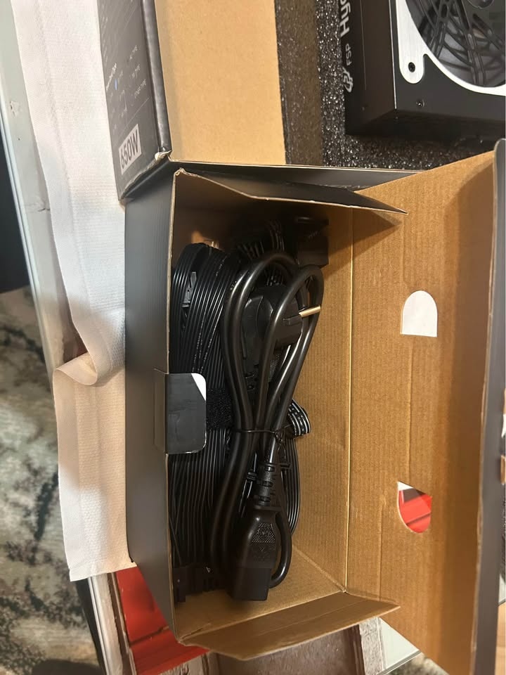 Napájací zdroj FSP Hydro PTM 650W - 3