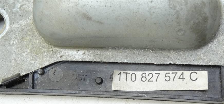 Kľučka kufra 1T0827574C - 3