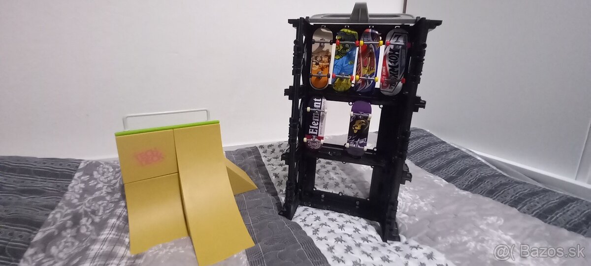 Tech Deck display fingerboard - 3