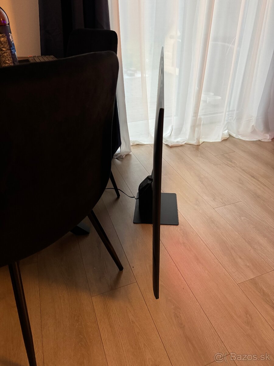 Predam Samsung 55" QLED 4K TV QE55Q77A - 3