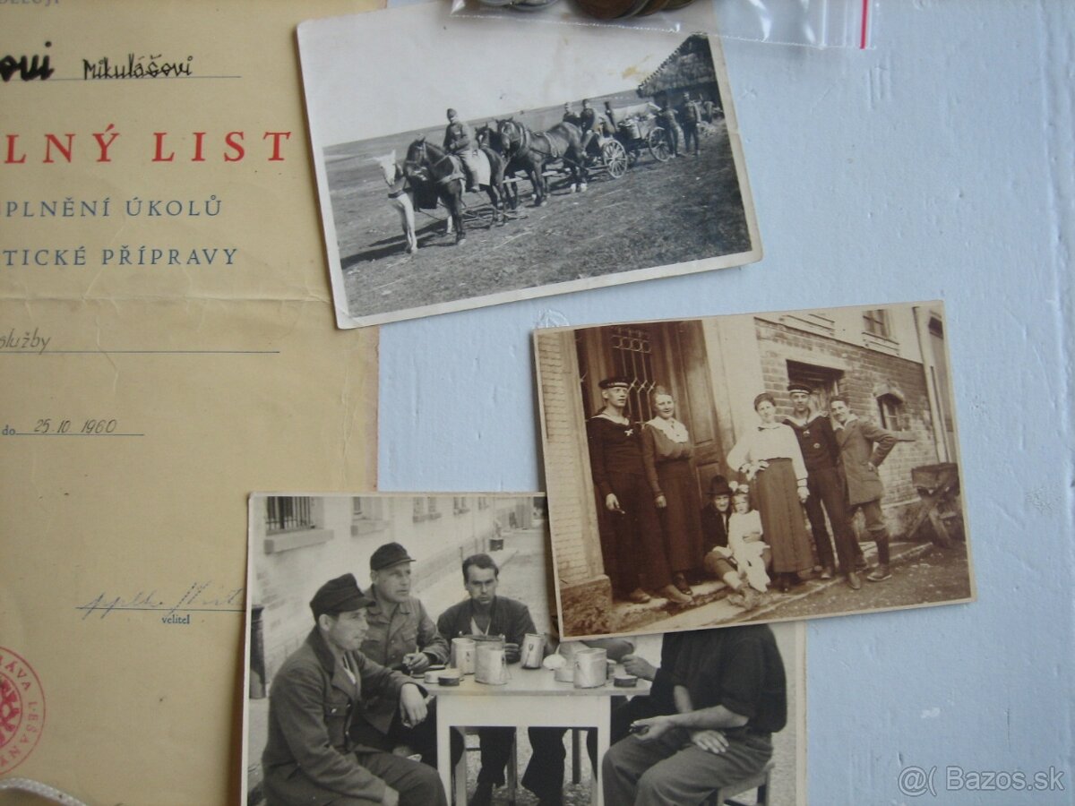 konvolut vecí mince vojnové fotky vlajočky dokumenty - 3