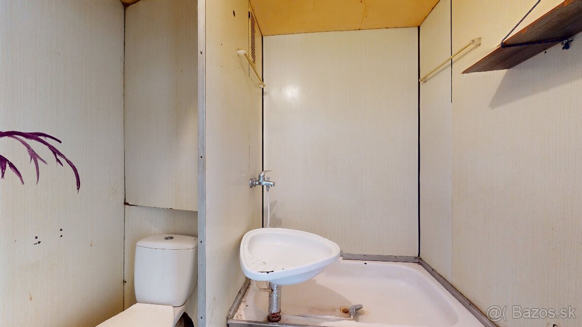 GARSÓNKA S LOGGIOU - 3