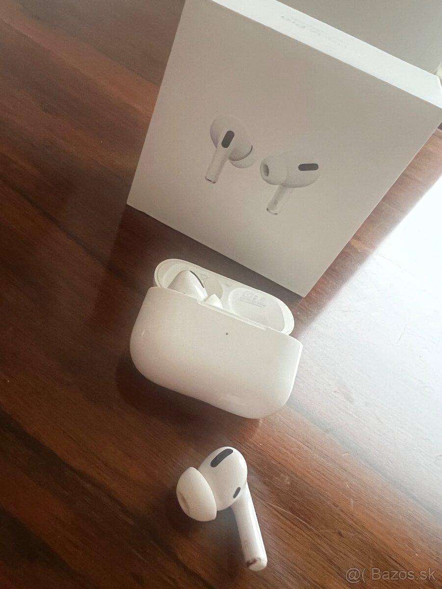 Apple AirPods PRO - 1.generácia - 3