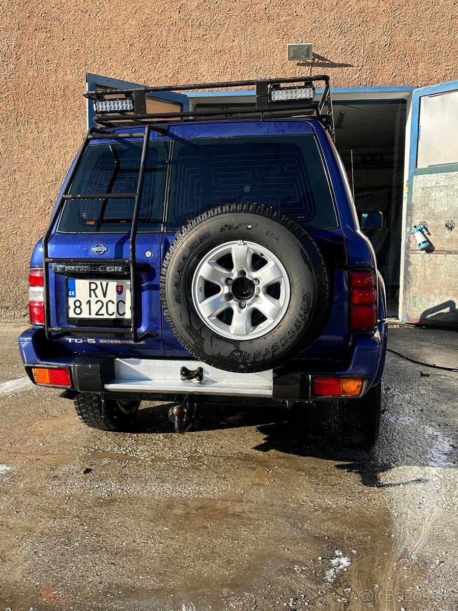 Nissan Patrol y61
