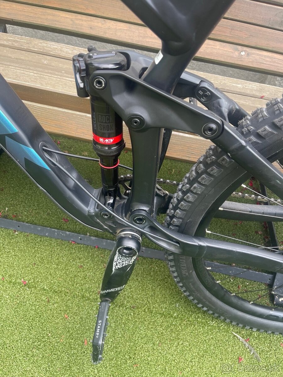 Trek Slash 8 celoodpruzeny bicykel - 3