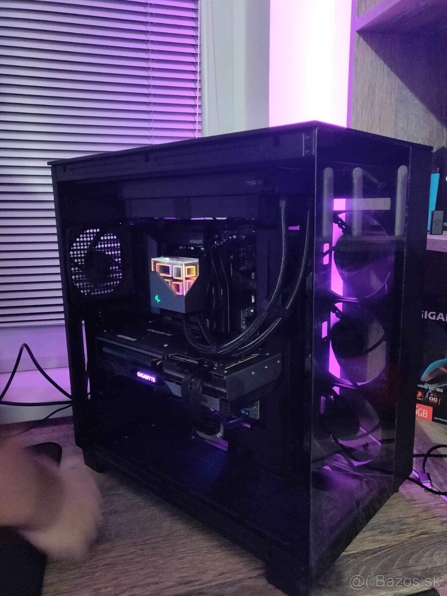 Predám grafickú kartu RX 7800 XT, 16GB, OC, GIGABYTE - 3