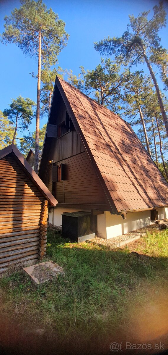 Na predaj rekreačná trojpodlažná chata - 3