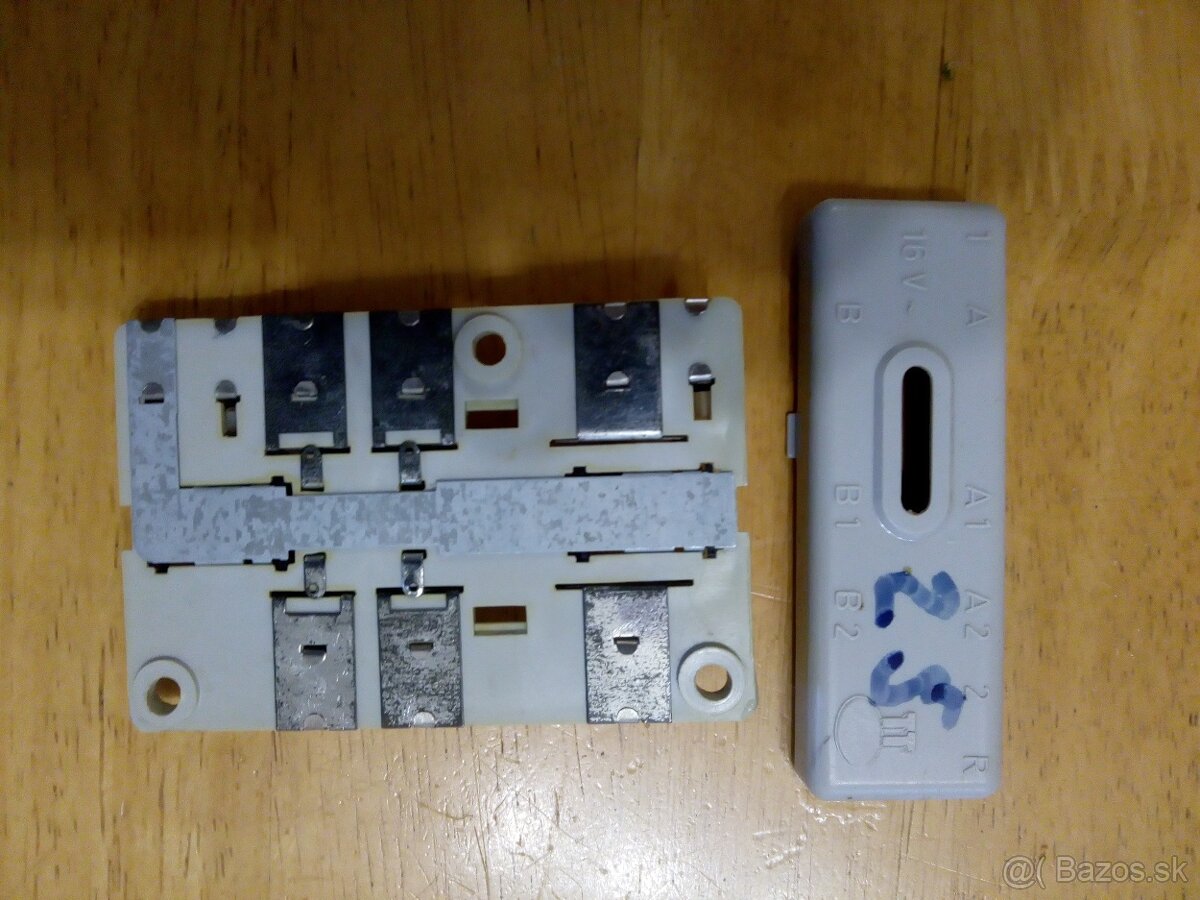 Modelová železnica - Spínacie relé. - 3