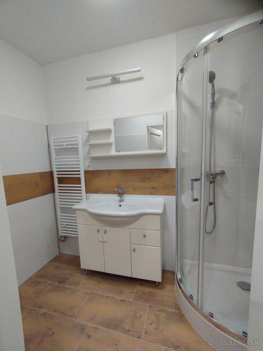 Menší 2izbovy byt - 3