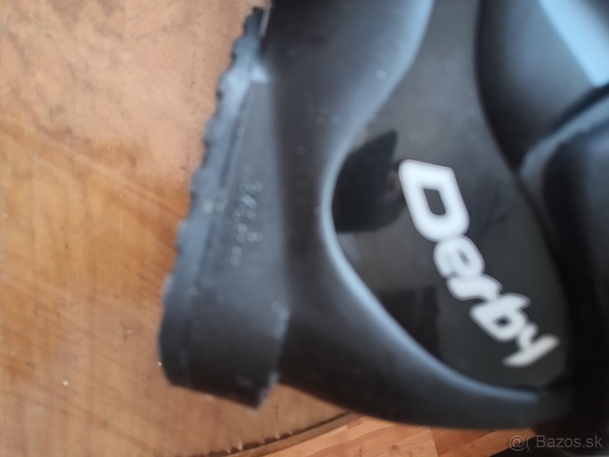 Predám lyžiarske topánky c 9. 40€ - 3