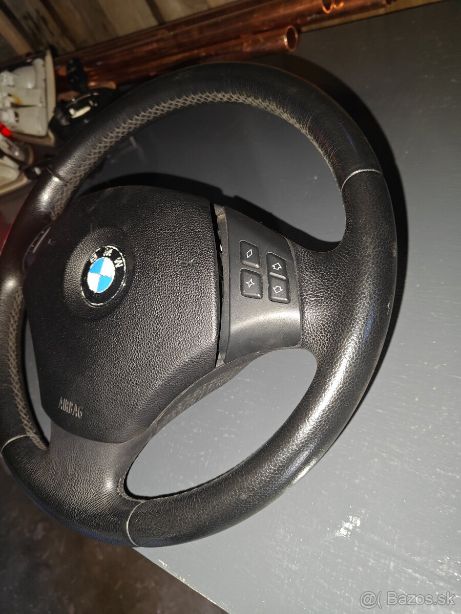 Volant z E91 - 3