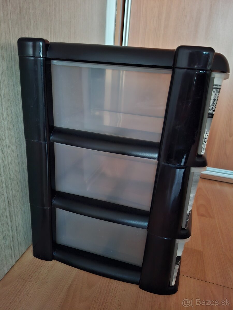 Plastová komoda - 3