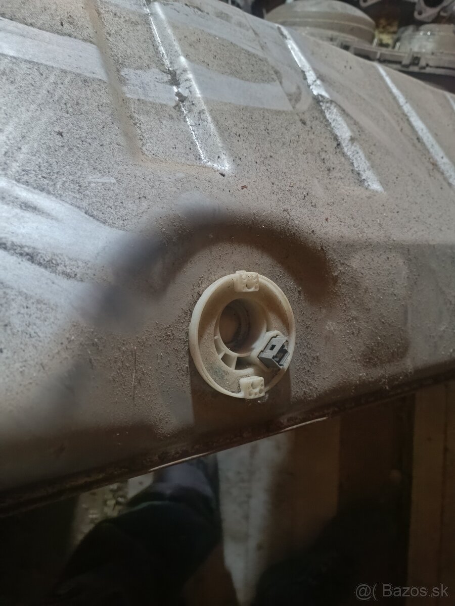 Predám náhradné diely - 3