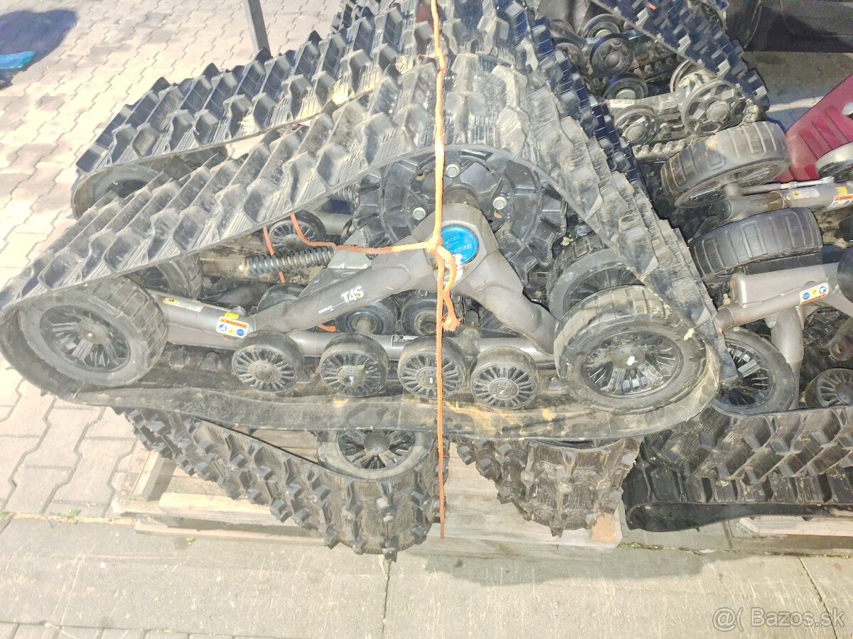 UTV Polaris Camoplast T4S - 3