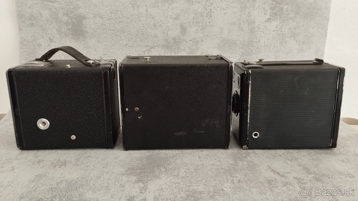 3x staré fotoaparáty, prodej jen vcelku jek je nafoceno. - 3