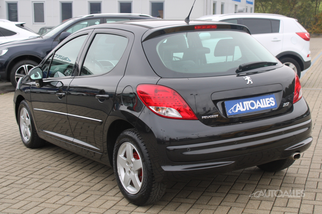 Peugeot 207 1,4 i 70 kW - 3
