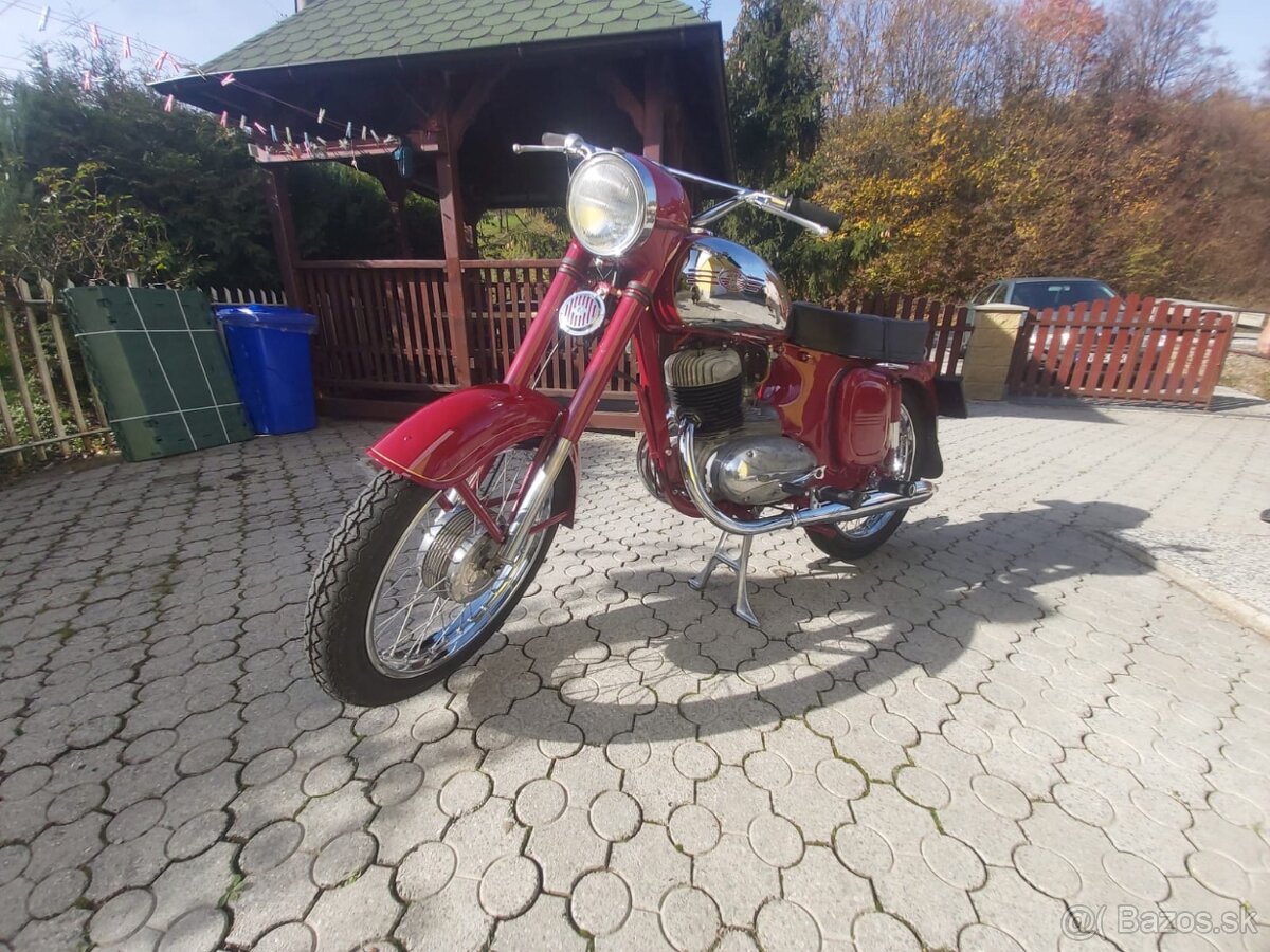 Jawa 250 Sport - 3