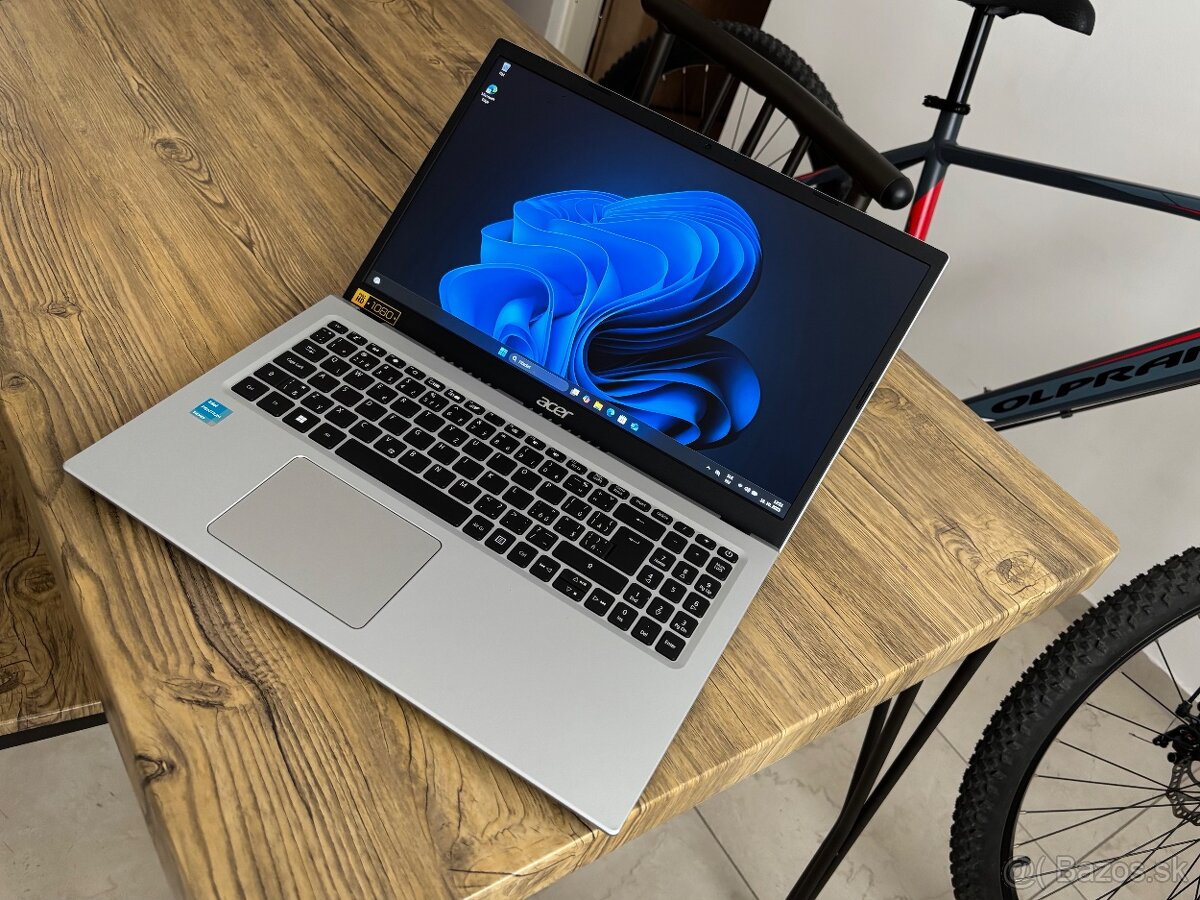 /15.6"/Acer/Notebook/4GB RAM DDR5/128GB NVMe SSD/Intel HD2G - 3