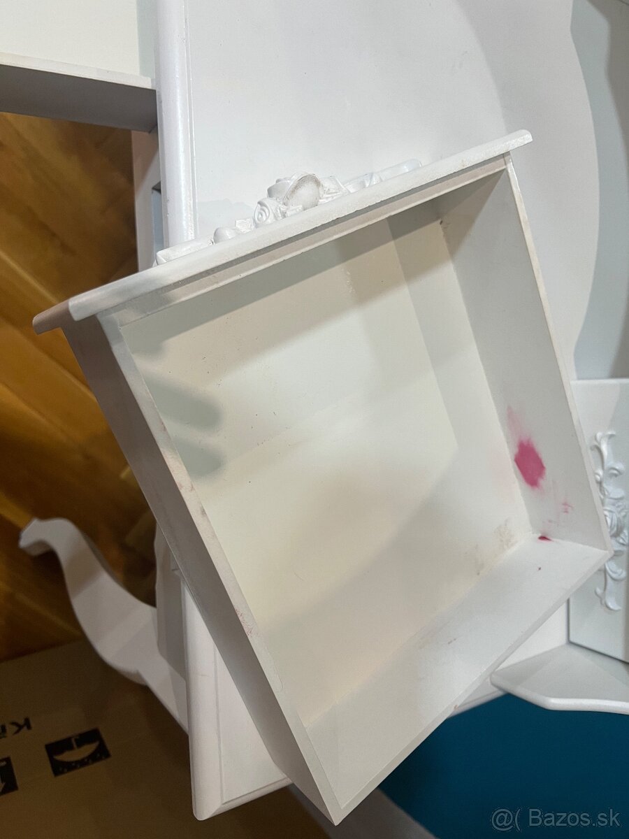 Toaletný stolík - 3