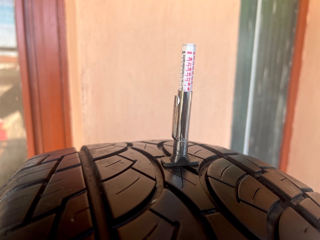 225/55 R19 Celoročné pneumatiky 2 kusy - 3