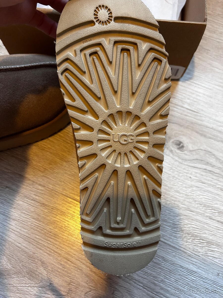 Ugg Tazz - 3