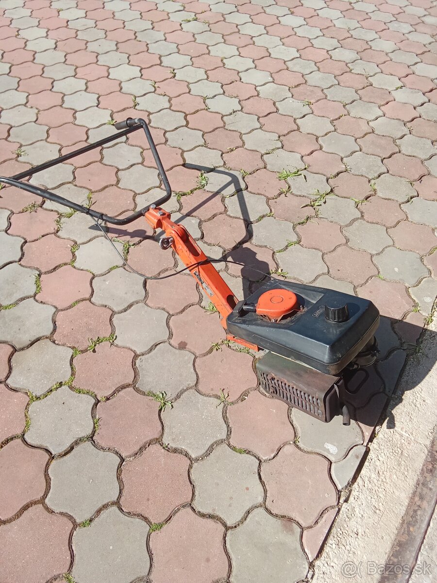 Predám motor vari jikov 80mm spojka . - 3