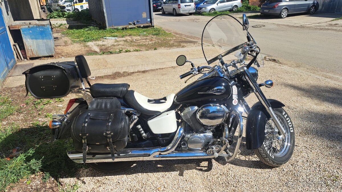 HONDA SHADOW 750 - 3