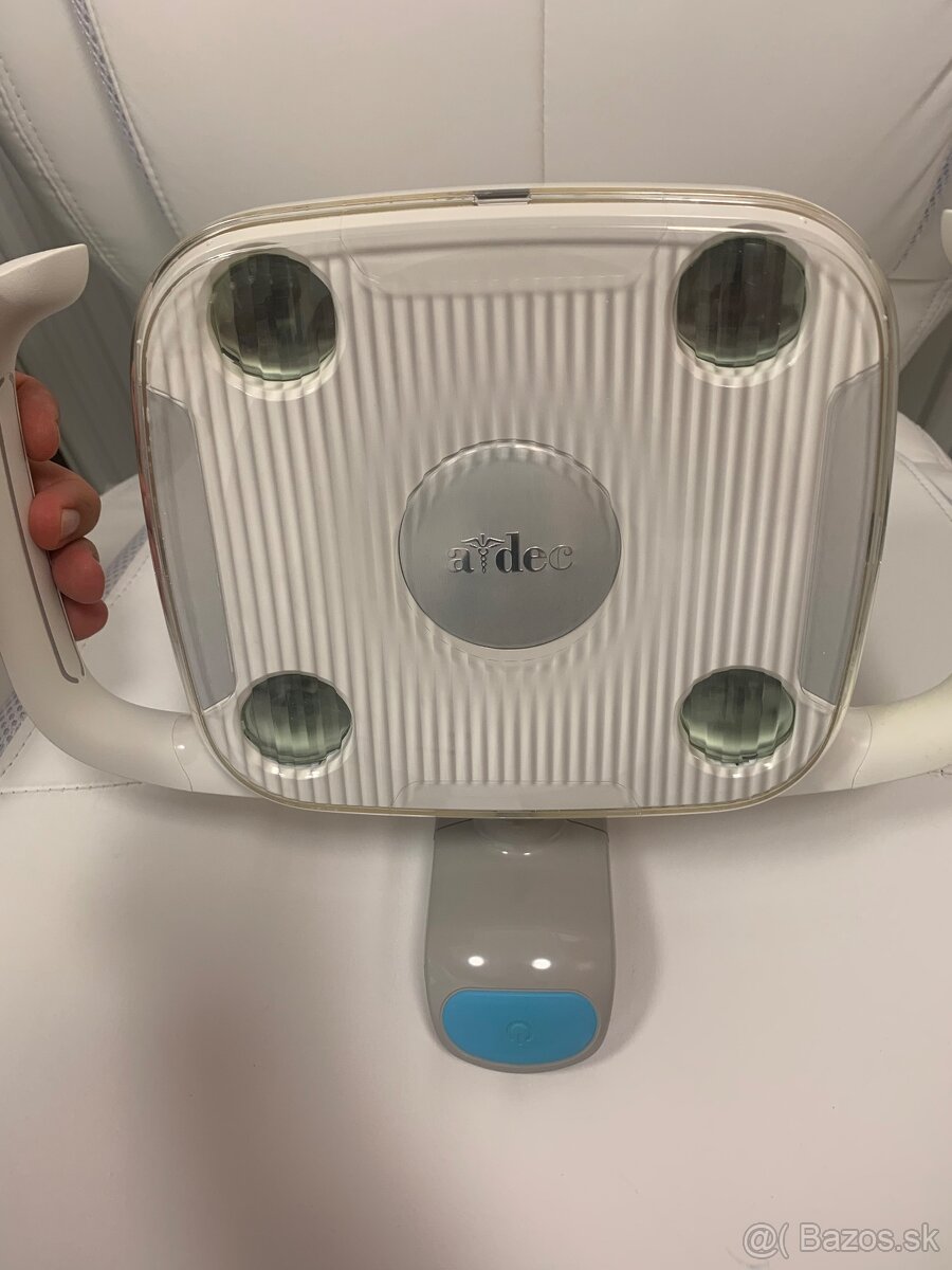 A-dec 300 LED - 3