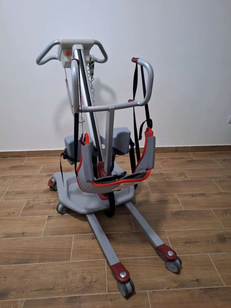 Molift zdvíhací a oporný stroj - 3