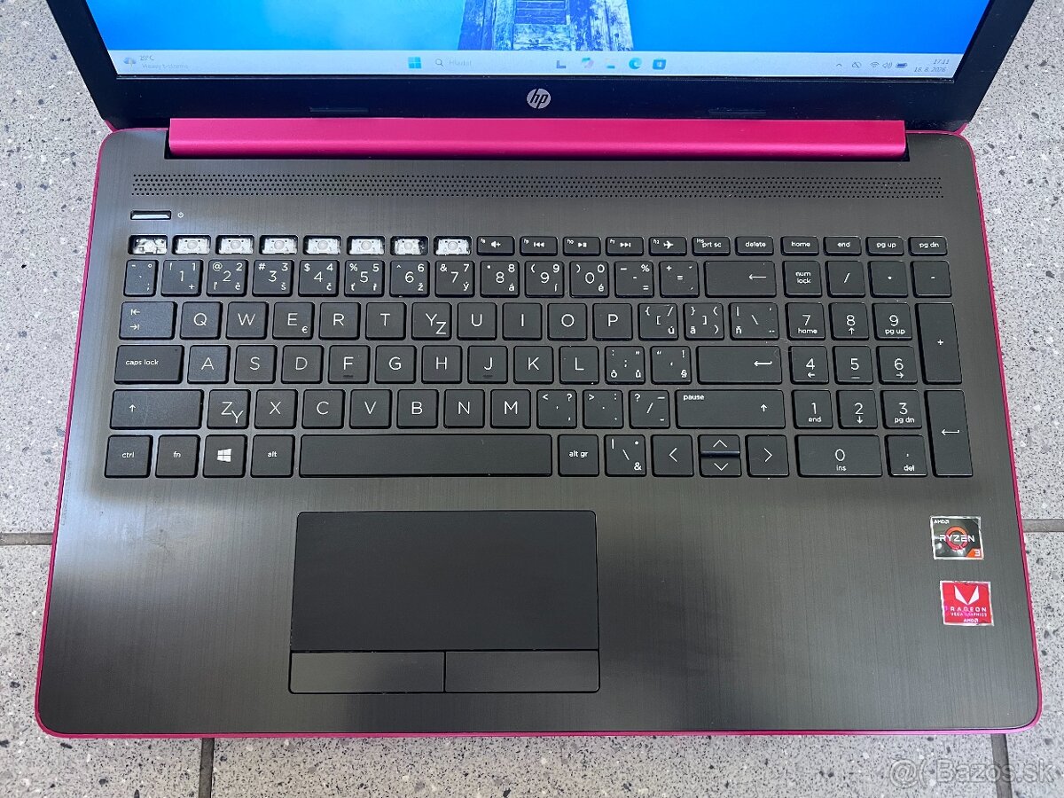 HP / Ryzen 3 / 2GB VEGA / Full HD / batéria 89% - 3