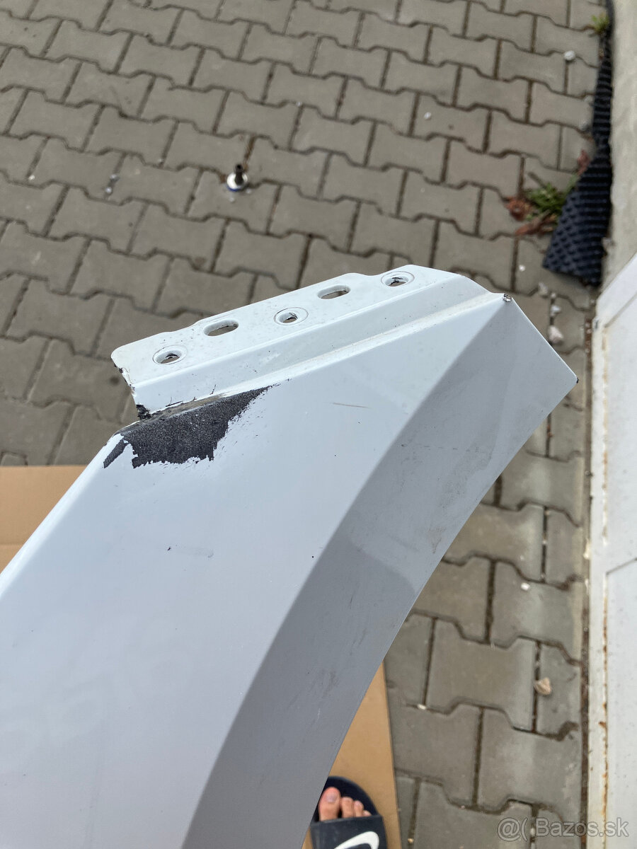 predni naraznik vw arteon lift levy bily - 3