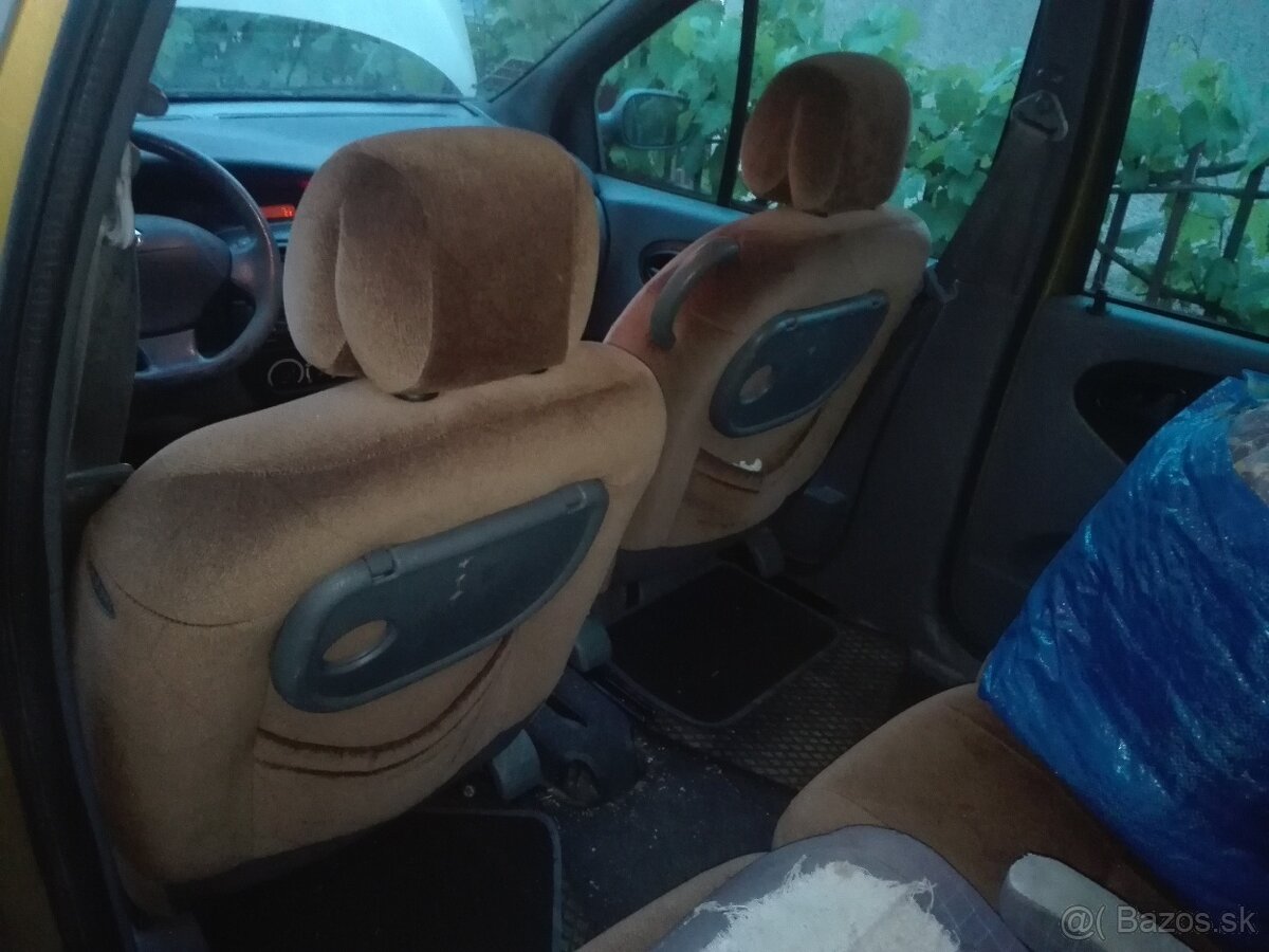 Renault Megane Scenic. 1,4 benzin.. Diely. - 3