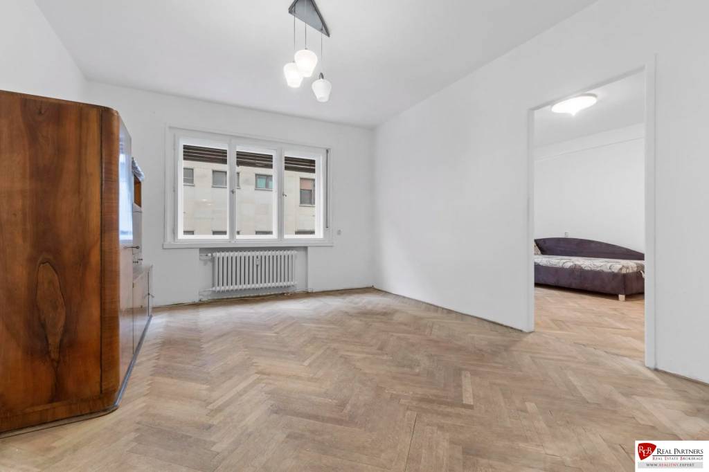 Predaj 4-izbový byt, 102m2, terasa 50m2, Bratislava-centrum, - 3