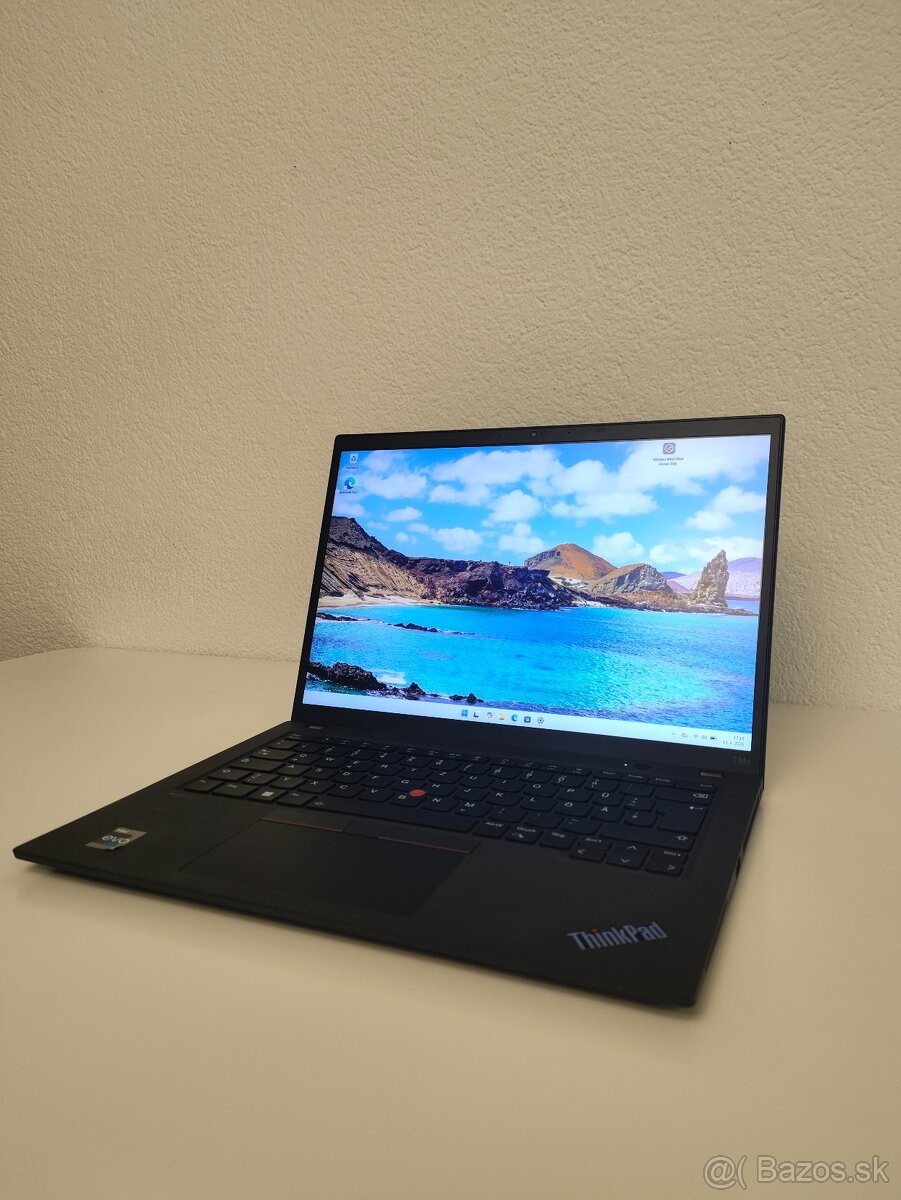 ThinkPad T14s Gen 3 | i5 • 8GB • 256GB SSD - 3