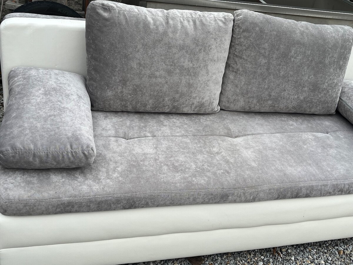 Rozkladacia pohovka - 3