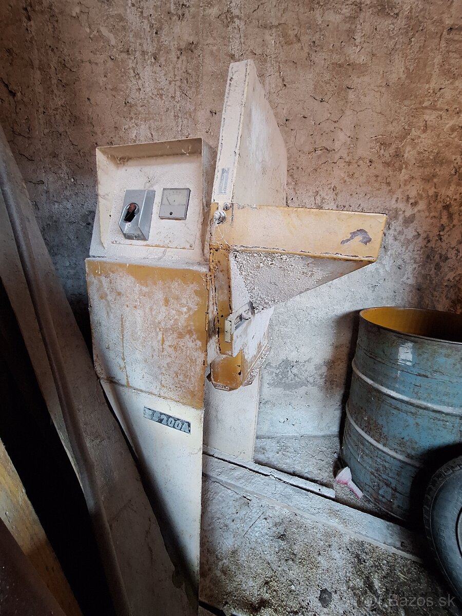 Kladivkový šrotovník KS 200 A - 3