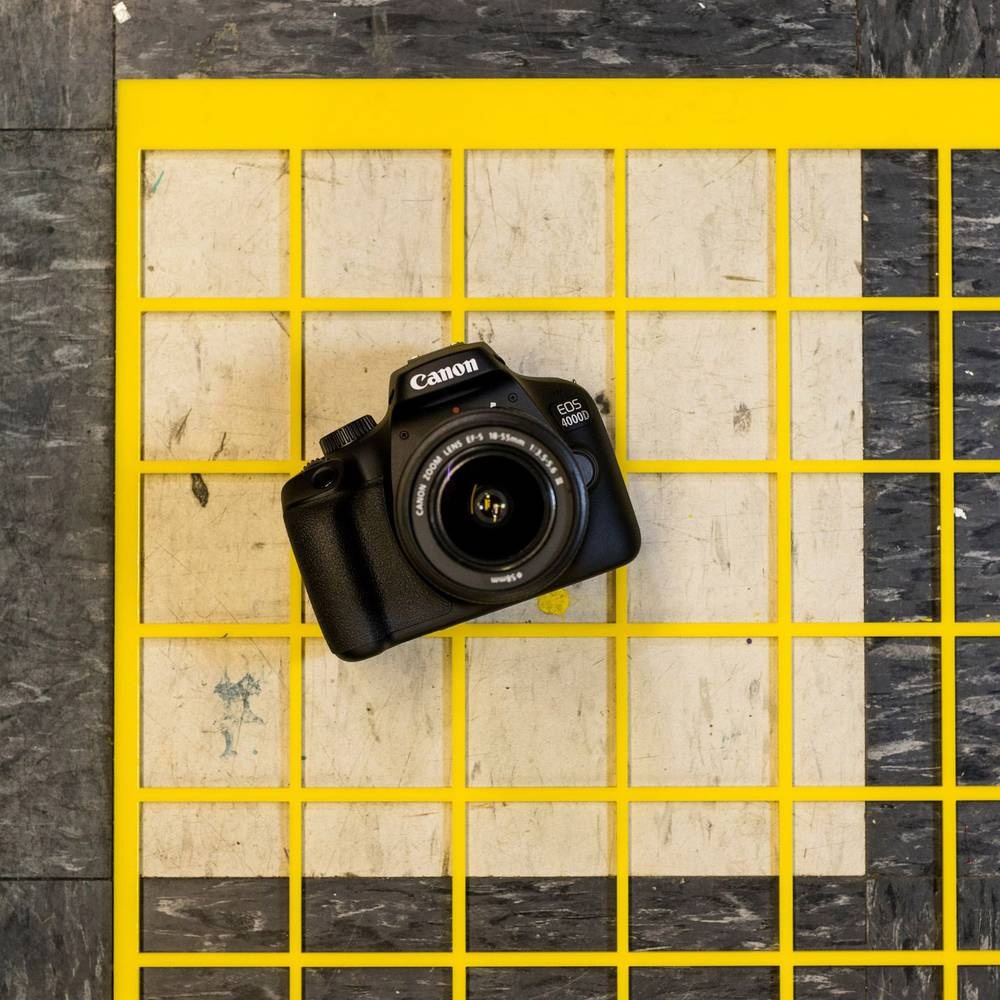 Zrkadlovka CANON EOS 4000D + objektív - 3