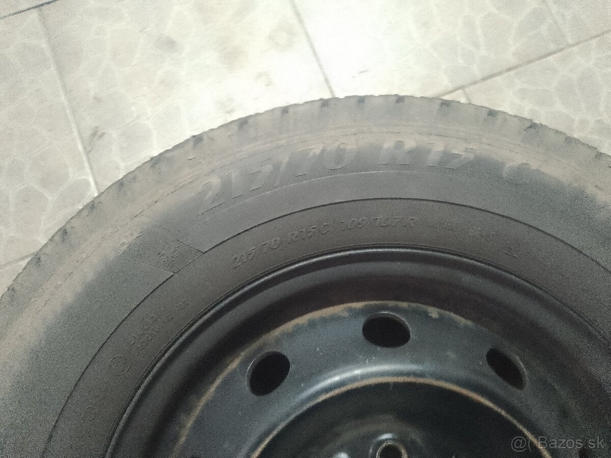 zimne gumy s diskami,215-70-R15C - 3